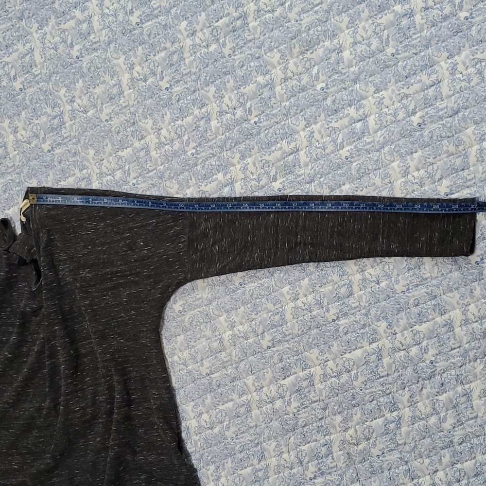 Painted Threads Peek-A-Boo Cutout Layer Top, Good… - image 8